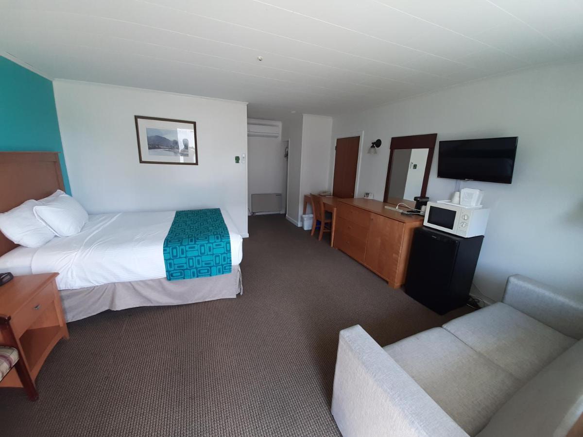 Howard Johnson By Wyndham Woodstock Nb מראה חיצוני תמונה