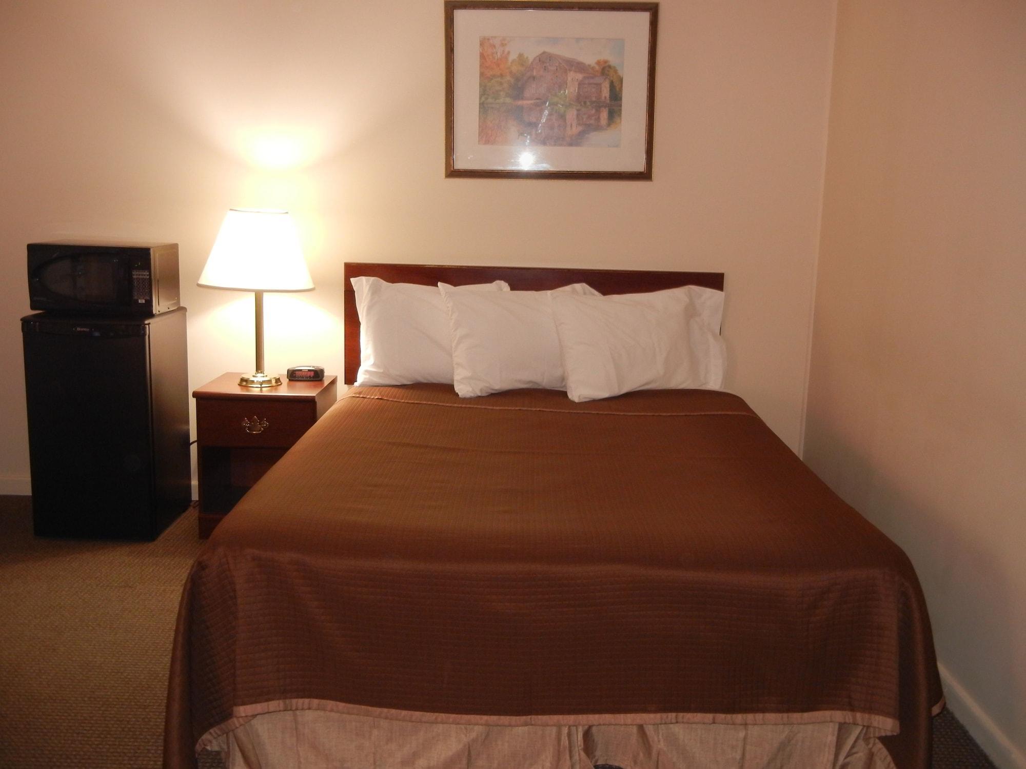 Howard Johnson By Wyndham Woodstock Nb מראה חיצוני תמונה